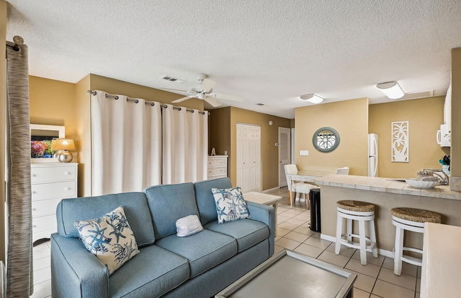 8226 is an upstairs pet friendly studio located in Sandpiper Cove by RedAwning - Foto 8