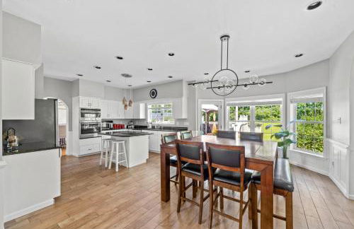 13-Acre Private Estate, Private Lake, Private Golf Range, Private Forest & Hiking Trails - Foto 37