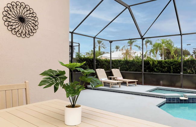 Mickey's Hide Away Screened-in Pool - Foto 28