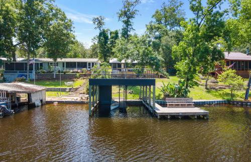 Waterfront on Lake Talquin - Near FSU - Stunning Views - 2 Story Deck - Fire Pit - Fast 1000 mbps Internet - 3 min from Boat Ramp - Foto 29
