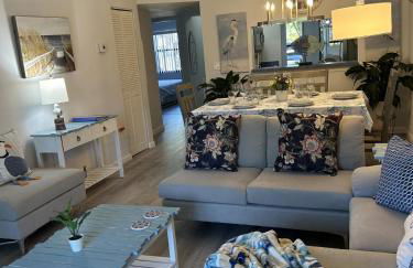 Waterview Oasis Retreat, minutes to Anna Maria Island and IMG - Photo 8