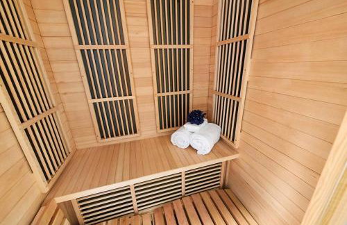 HostWise Stays - The Carnegie - Sauna, 1 Block from Butler St, Family Friendly - Foto 36