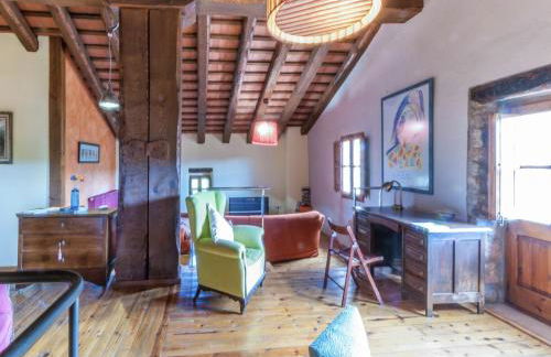 Farmhouse near Barcelona with Pool - Foto 13