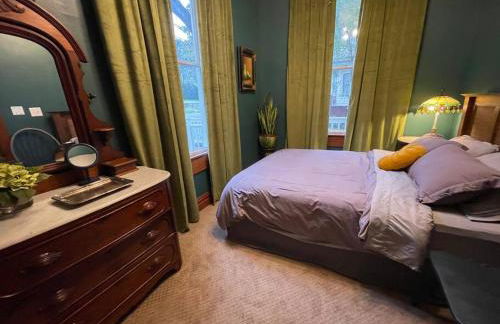 Large Historical Home for Groups Walk to Downtown! - Foto 60