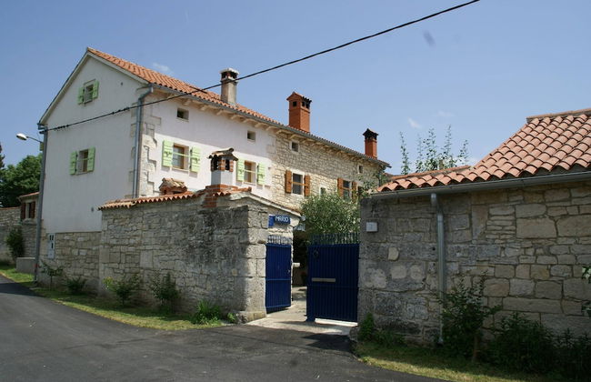 Stone Holiday Home in Peresiji With Pool - Photo 32