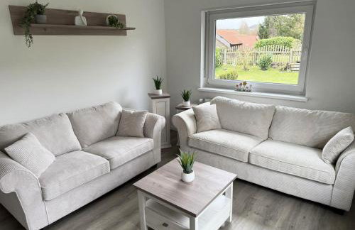 Feines Apartment mit Balkon & Terrasse in ruhiger Gegend - Foto 1