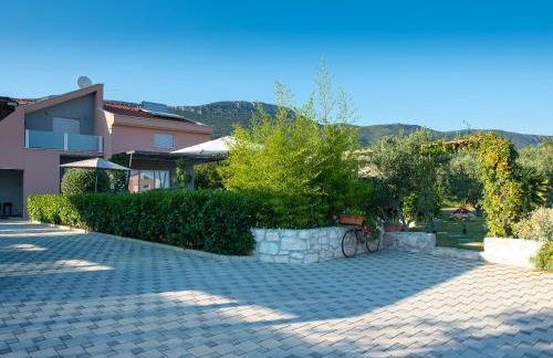 Villa Toni with 5 bedrooms and heated pool - Photo 16