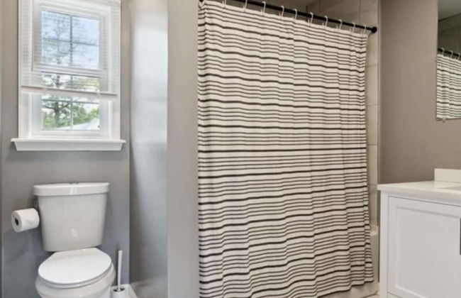 Buckroe Retreat Family Haven Near the Beach - Foto 21