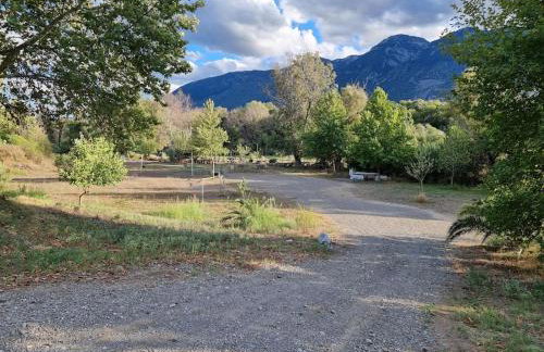 Σύγχρονο σπίτι στο χωριό - Foto 24