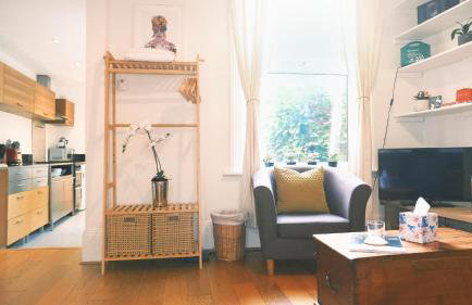 Artsy & bright Hammersmith London 1b1b, up to 4 people - Foto 12