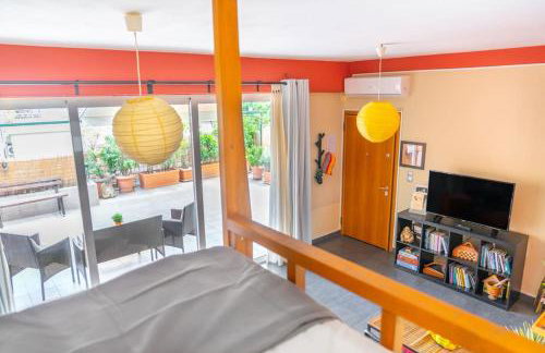 The HostMaster Ethnic Touch Feel Studio - Photo 25