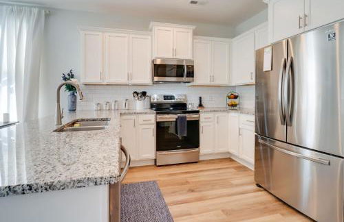 Modern Family Home in Hampstead with Patio and Grill! - Foto 7