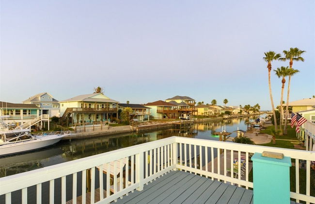 Dolphin Paradise - Photo 26