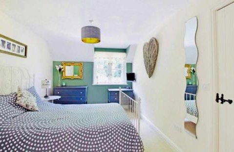 5-Bed Home - Sleeps 12 Pool Garden & Play Area - Foto 38