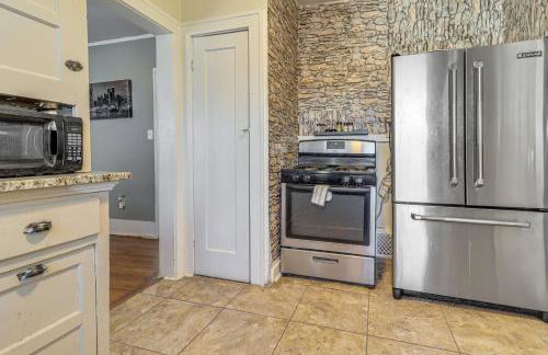 Urban Retreat 1 Mi to Riverfront! Detroit Duplex - Foto 9