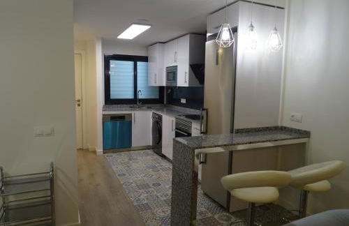 Boutique apartment near the beach, 1 Gbps Wi-Fi - Photo 8