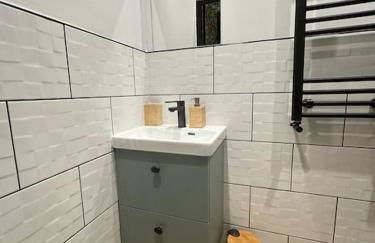 The Loft at Orchard House- Strictly No Parties - Foto 7