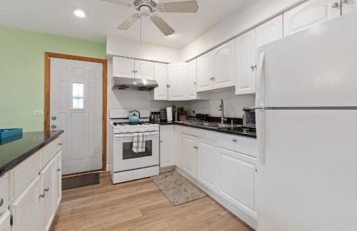 The Ultimate Escape. Unpack, Relax, Enjoy!Sleeps14 - Foto 2