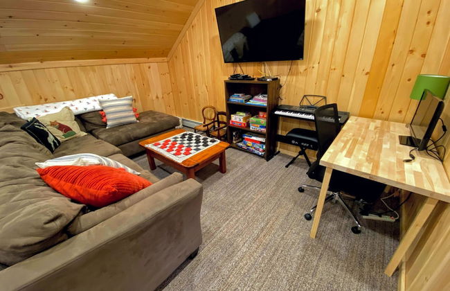 A1 Luxury Bretton Woods Ski-in Ski-out Townhome Next to Beginner ski Area Fast Wifi Keyless Entry - Photo 38