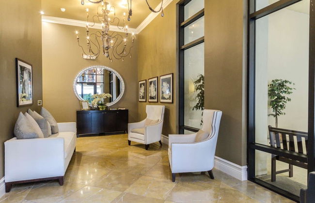 The Residences At Coconut Pointe 8203 - Foto 9