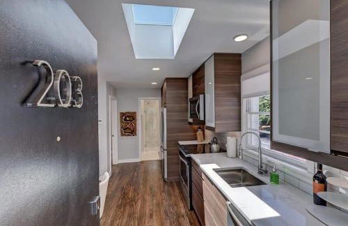 Comfortable 1BR Myers Park Oasis - Foto 6