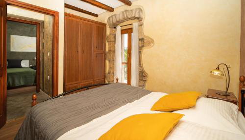 House Luce - Photo 5, wardrobe