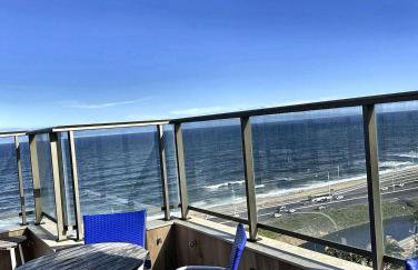 Quarto e sala com vista para o mar - Foto 22