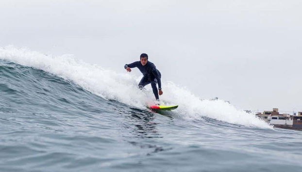 Curso de surfe em San Bartolo