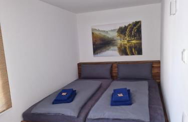 Großzügige Ferienwohnung in Stadtilm, WLAN, Küche und Bad - Photo 1