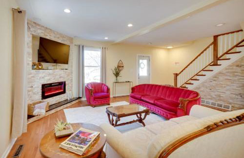 Walk to Kinnickinnic Ave! Newly Updated Abode - Foto 6