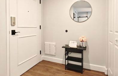 Fun Cozy Apts - 1 25 Mile Walk to TIAA Bnk Fld - Foto 6