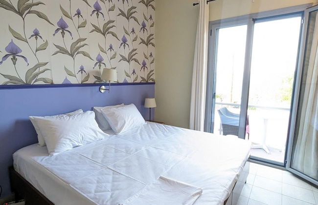 Okeania Seafront Rooms in Kamena Vourla - Foto 2