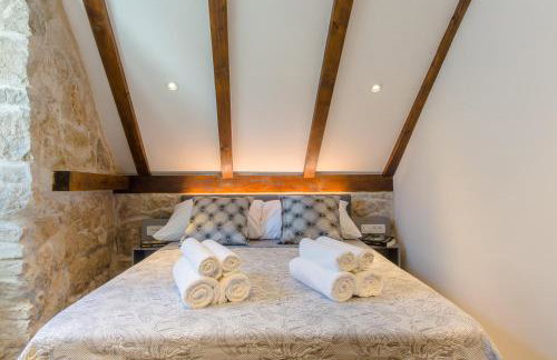 Luxury Apt Petra in 400 year old stone house 4+2 - Photo 30