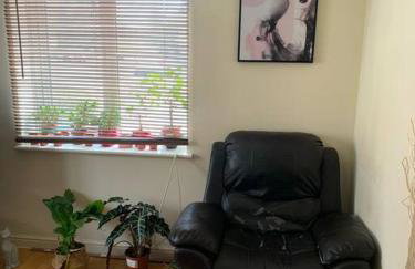 Near Lakeside Shopping Centre - Photo 4