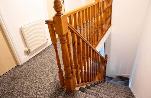 Contractor‑Heaven 5BR Home 4.5 Baths Wakefield - Foto 43