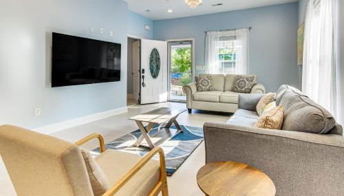 Home with Private Yard - Walk to Swamp Rabbit Trail - Foto 4