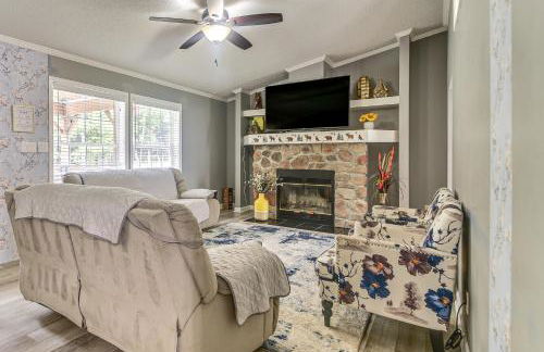 8 Mi to Jordan Lake Spacious New Hill Home - Foto 2