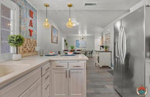 The Splash Society-Pool, Spa, Games, and Vibes - Photo 26