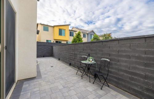 Marbella Lane - Elegant 5BR Home Rancho Mission - Photo 30