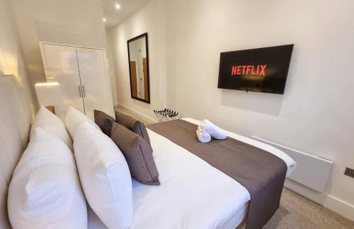 Altrincham Centre, 2 Bed, 2 Bath, Sleeps 6 - Foto 3