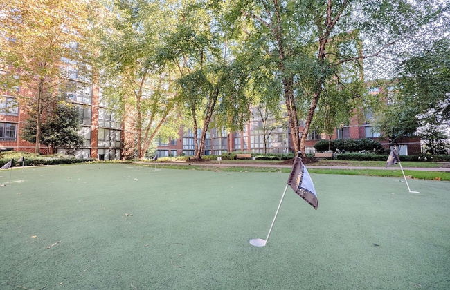 National at Courthouse - Foto 18