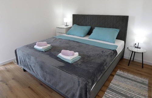 Apolo Apartments - Pool & Garden Retreat - Foto 28