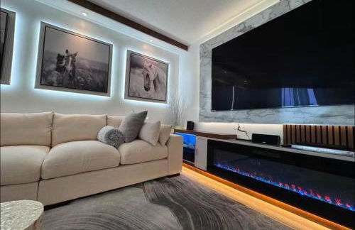 NEW Chic & Cozy 1BD Apartment Near East River, Minutes from Central Park - Foto 10