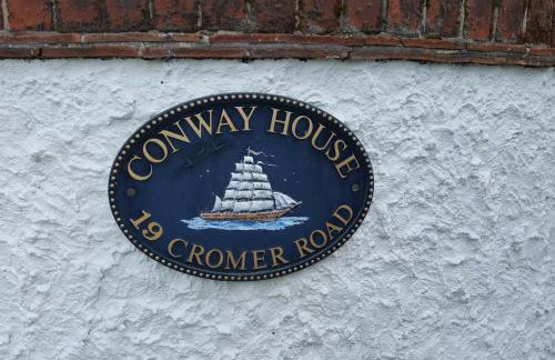 The Flat at Conway House - Photo 20