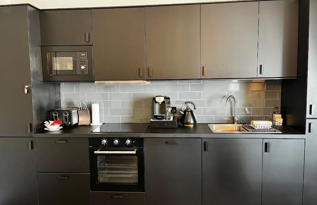 Bijou Boutique Deluxe One Bed Apartment - Photo 7