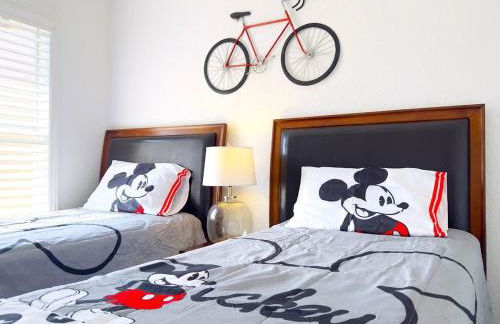 Modern 4BR Home in Regal Palms Resort near Disney - Foto 25