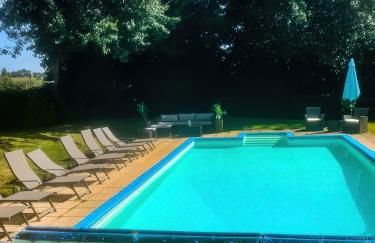 Countryside Retreat in Brittany 2 Bedrooms Sleeps 4 Pet Friendly Heated Swimming Pool Free Wifi - Foto 36