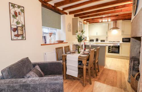 Milford Cottage - Photo 4