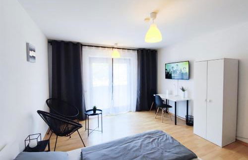 ALFA Apartment Stuttgart Mitte 2 Zimmer City-Lage Berliner Platz Balkon Netflix Küche WM l 2BR 5 Beds 6 People l Fully equipped Kitchen & Bathroom - Foto 11