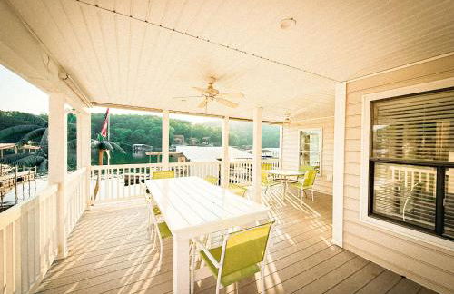 Lakefront-4BD3BA-Sleeps 12PP - Photo 20